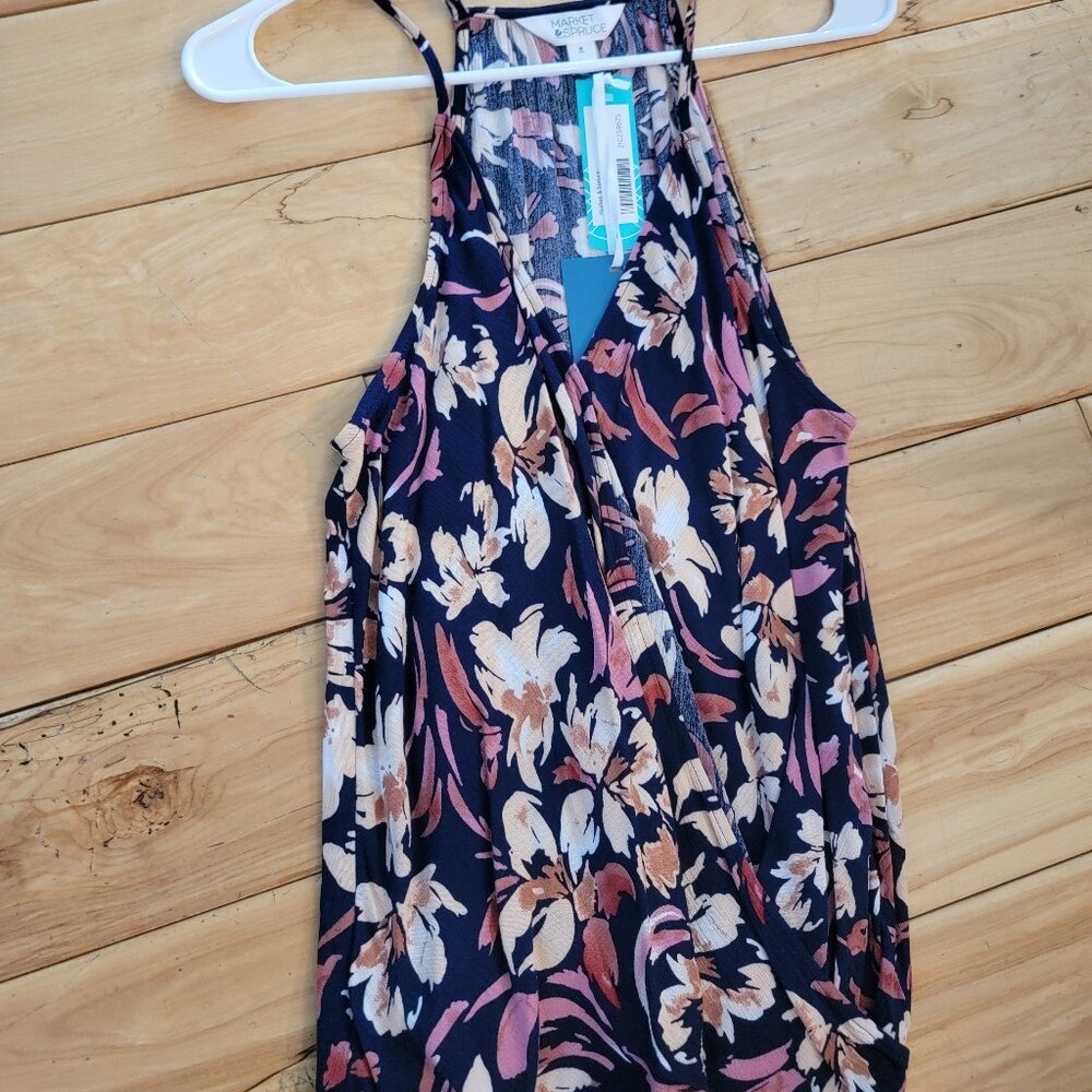 NWT Market & Spruce Floral Surplice Top- Medium